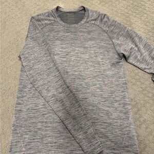 lululemon athletica Heathered Gray Long Sleeve Tee